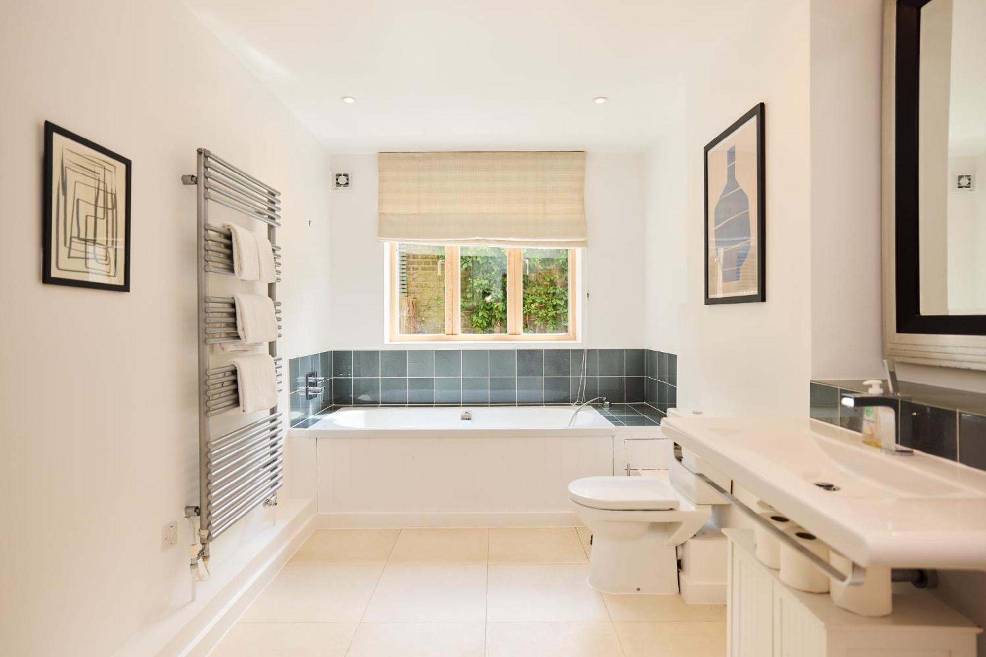 Appartamento The Putney Wonder - Dazzling 3Bdr Flat With Garden Londra Esterno foto